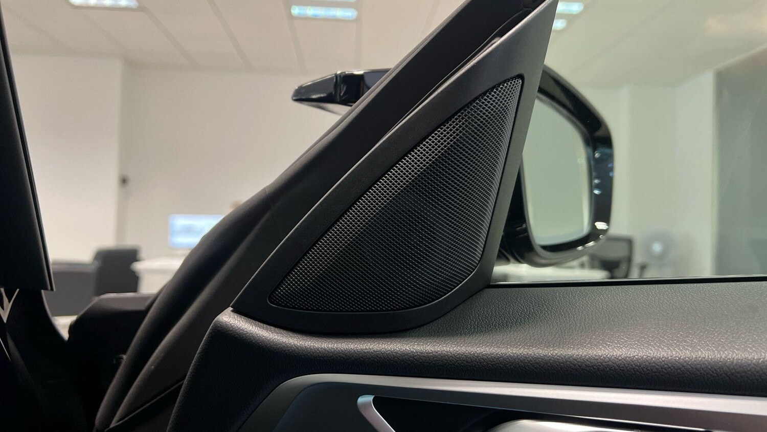 Used BMW 4 Series 2024 for sale - 76760555: Photo 21