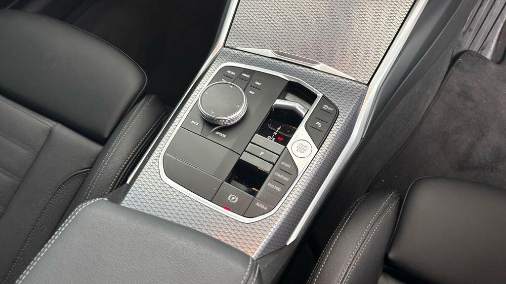 Used BMW 3 Series 2024 for sale - 76760500: Photo 12