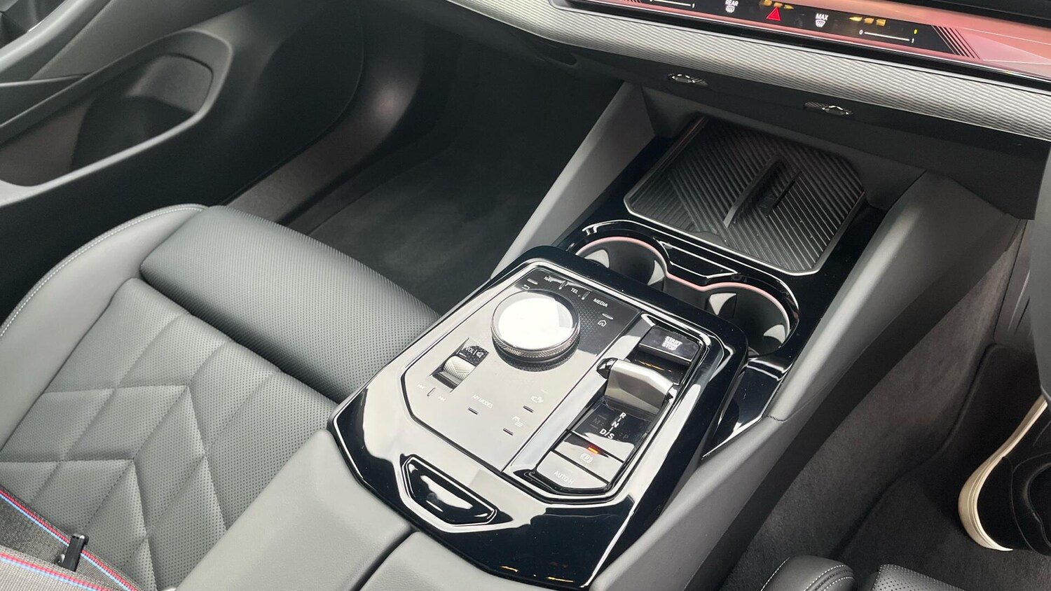 Used BMW 5 Series 2025 for sale - 76760528: Photo 10