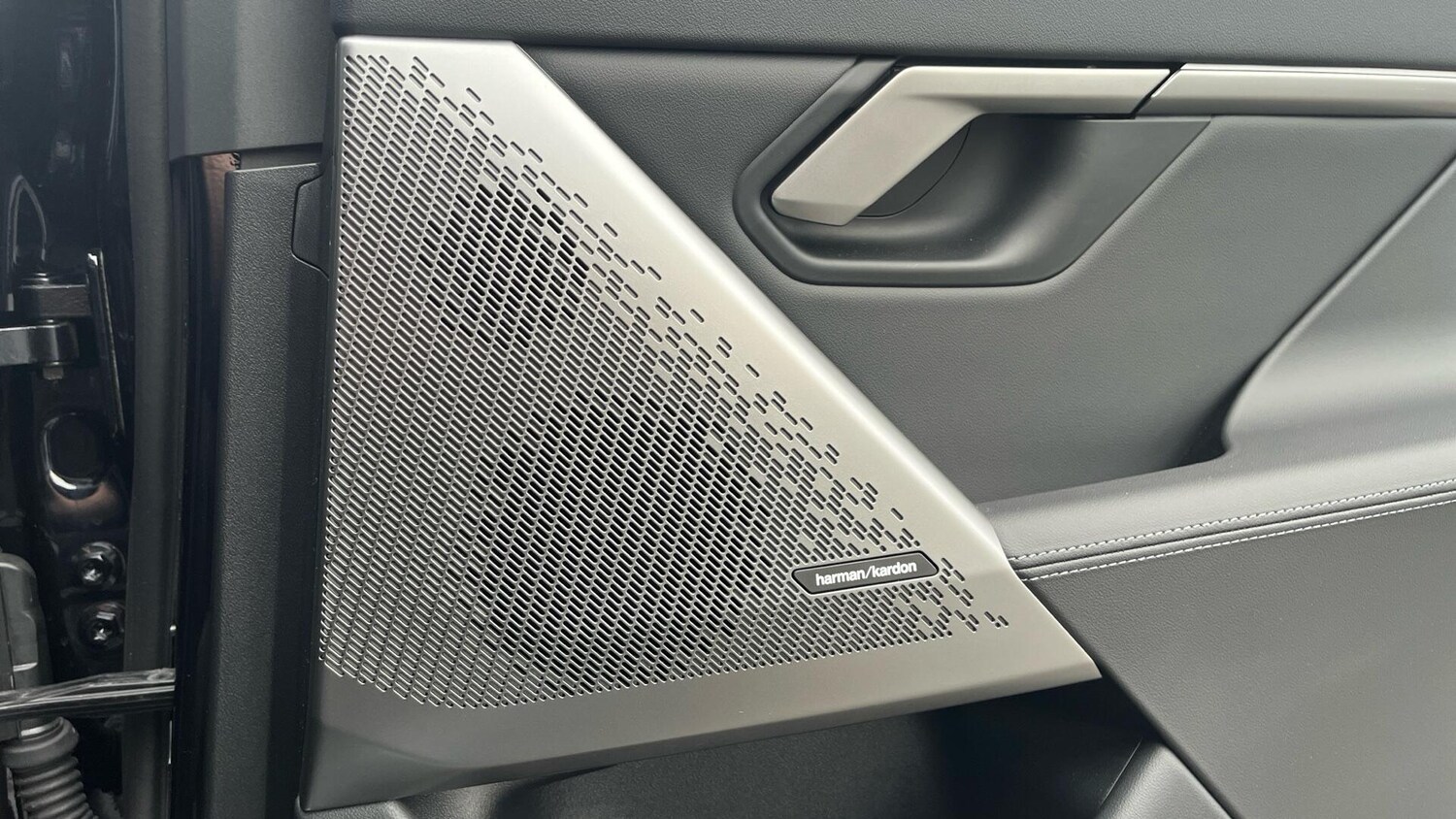 Used BMW 5 Series 2025 for sale - 76760528: Photo 21