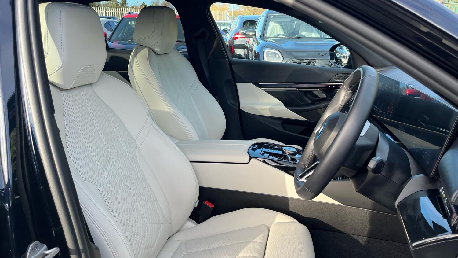 Used BMW i5 2025 for sale - 76926981: Photo 11