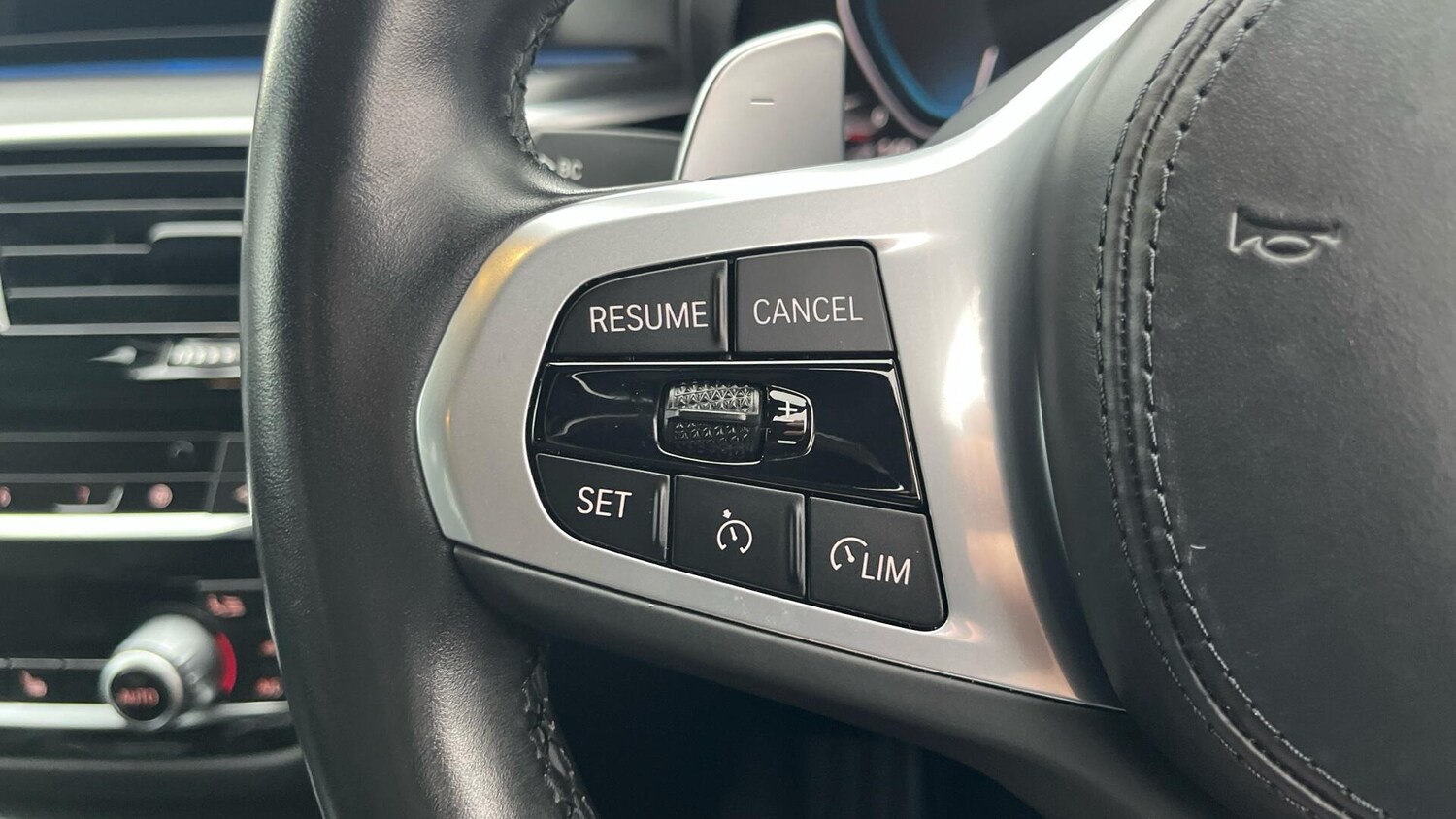 Used BMW 5 Series 2022 for sale - 76760525: Photo 17