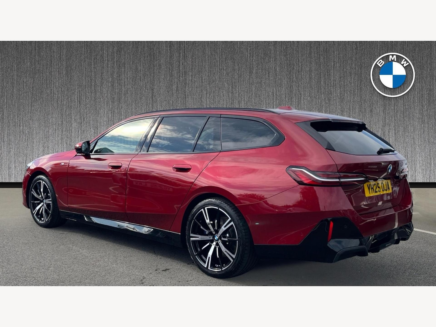 Used BMW 5 Series 2025 for sale - 76760510: Photo 2