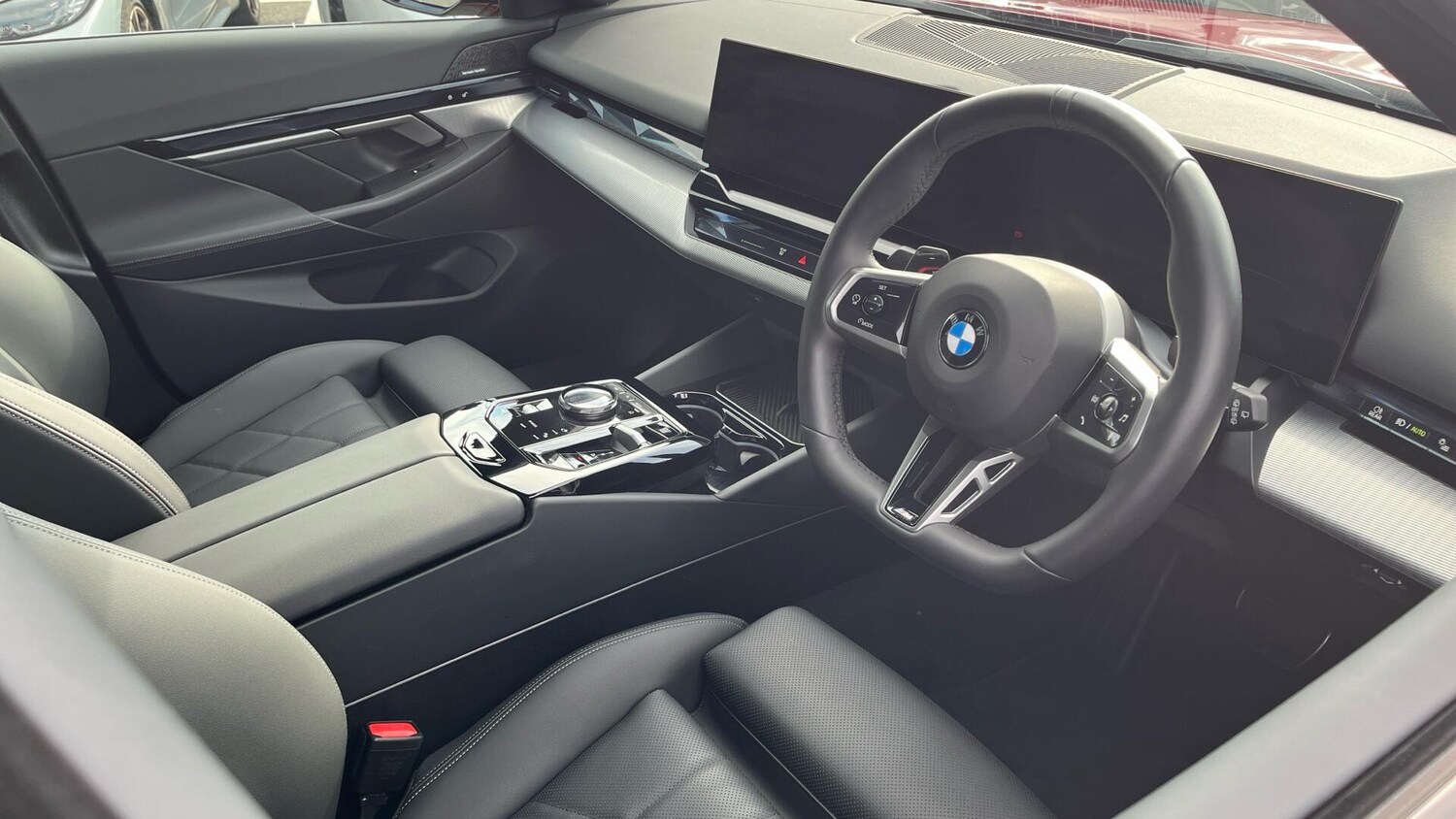 Used BMW 5 Series 2025 for sale - 76760510: Photo 6