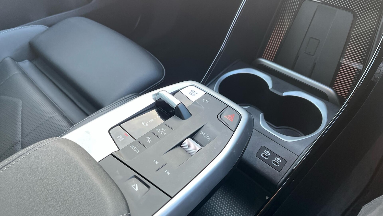 Used BMW iX1 2025 for sale - 76760509: Photo 10