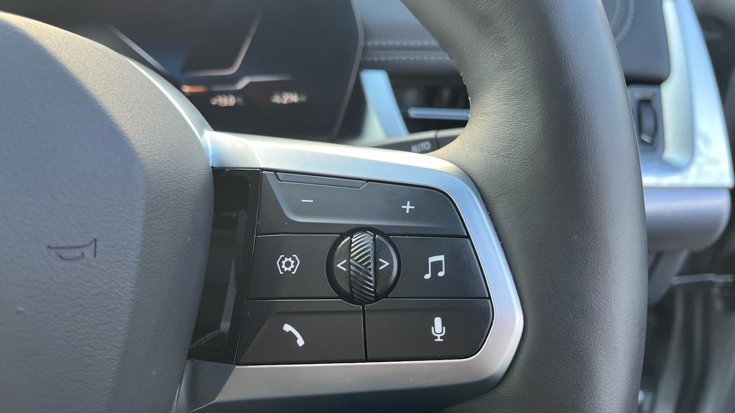 Used BMW iX1 2025 for sale - 76760509: Photo 18