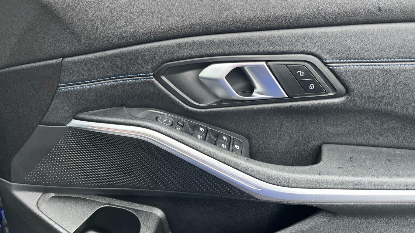 Used BMW 3 Series 2024 for sale - 77633229: Photo 18
