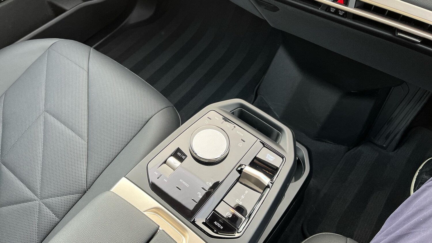 Used BMW iX 2022 for sale - 77190611: Photo 10