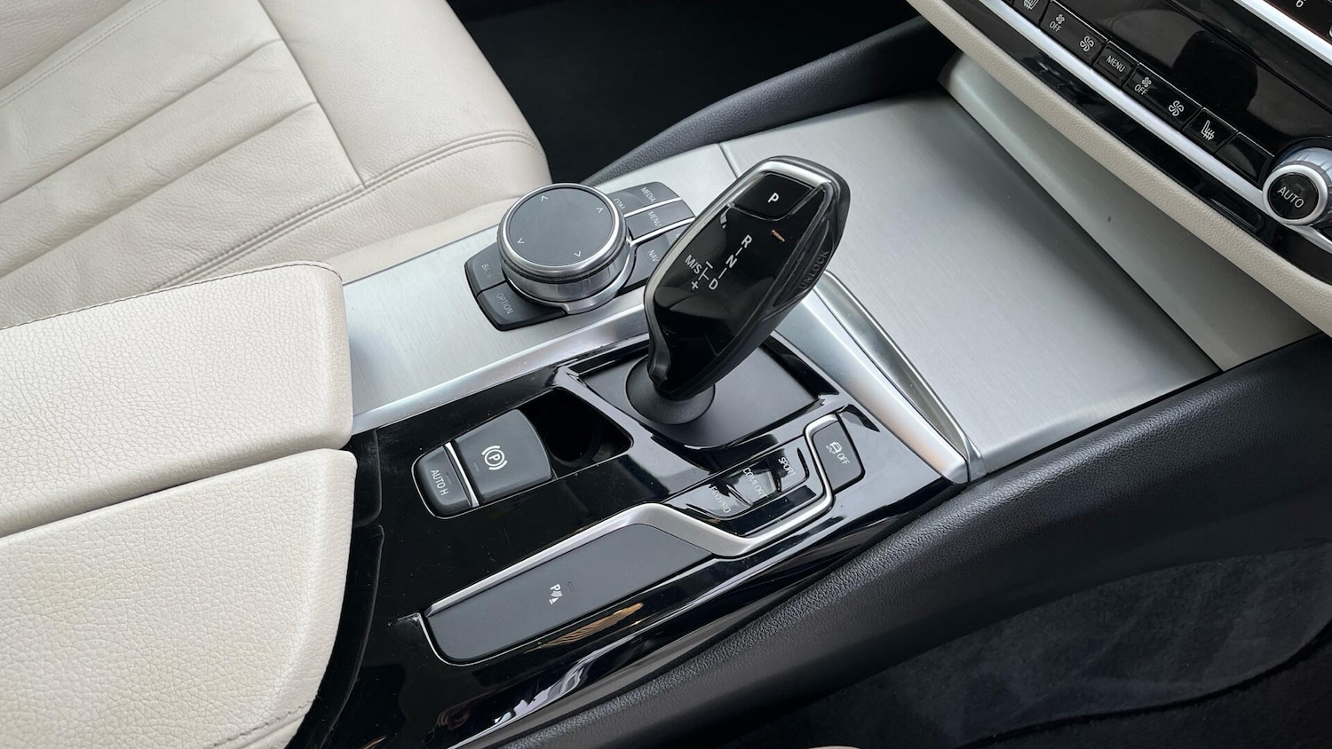 Used BMW 5 Series 2018 for sale - 77351925: Photo 10