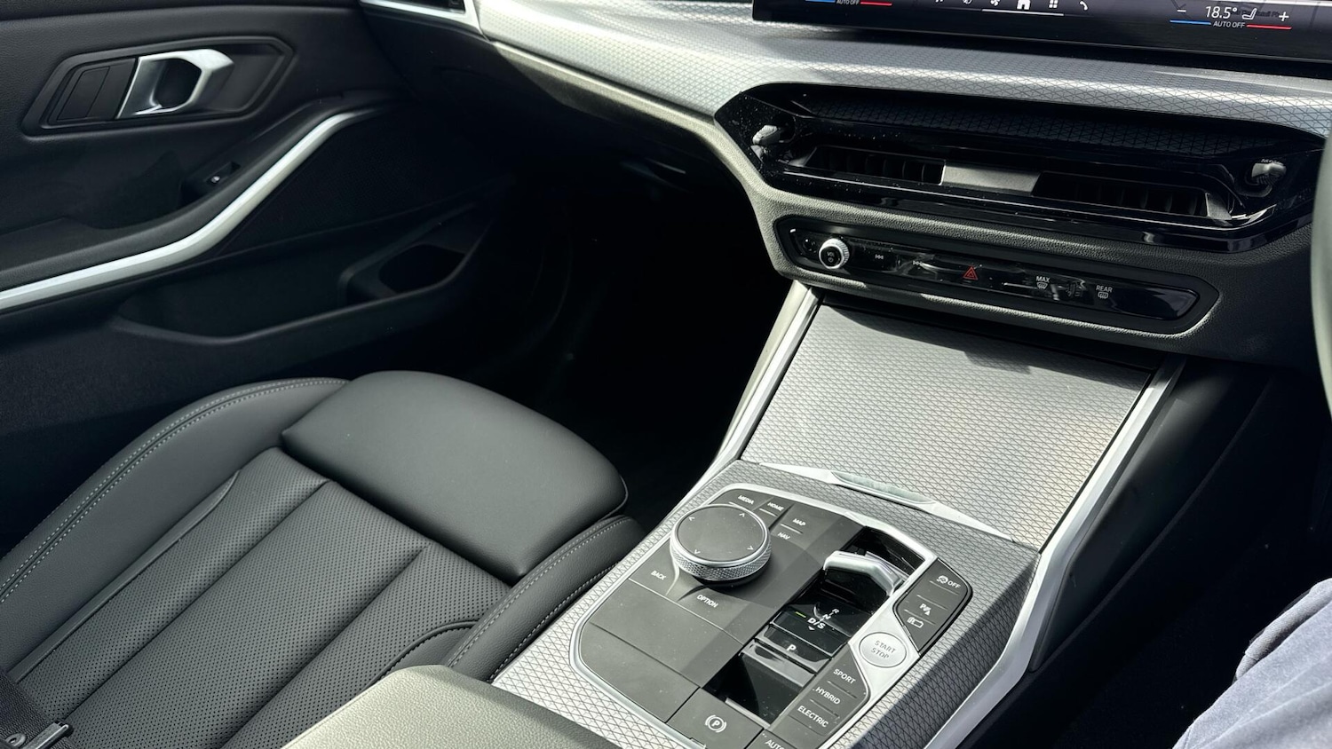 Used BMW 3 Series 2025 for sale - 77611612: Photo 10