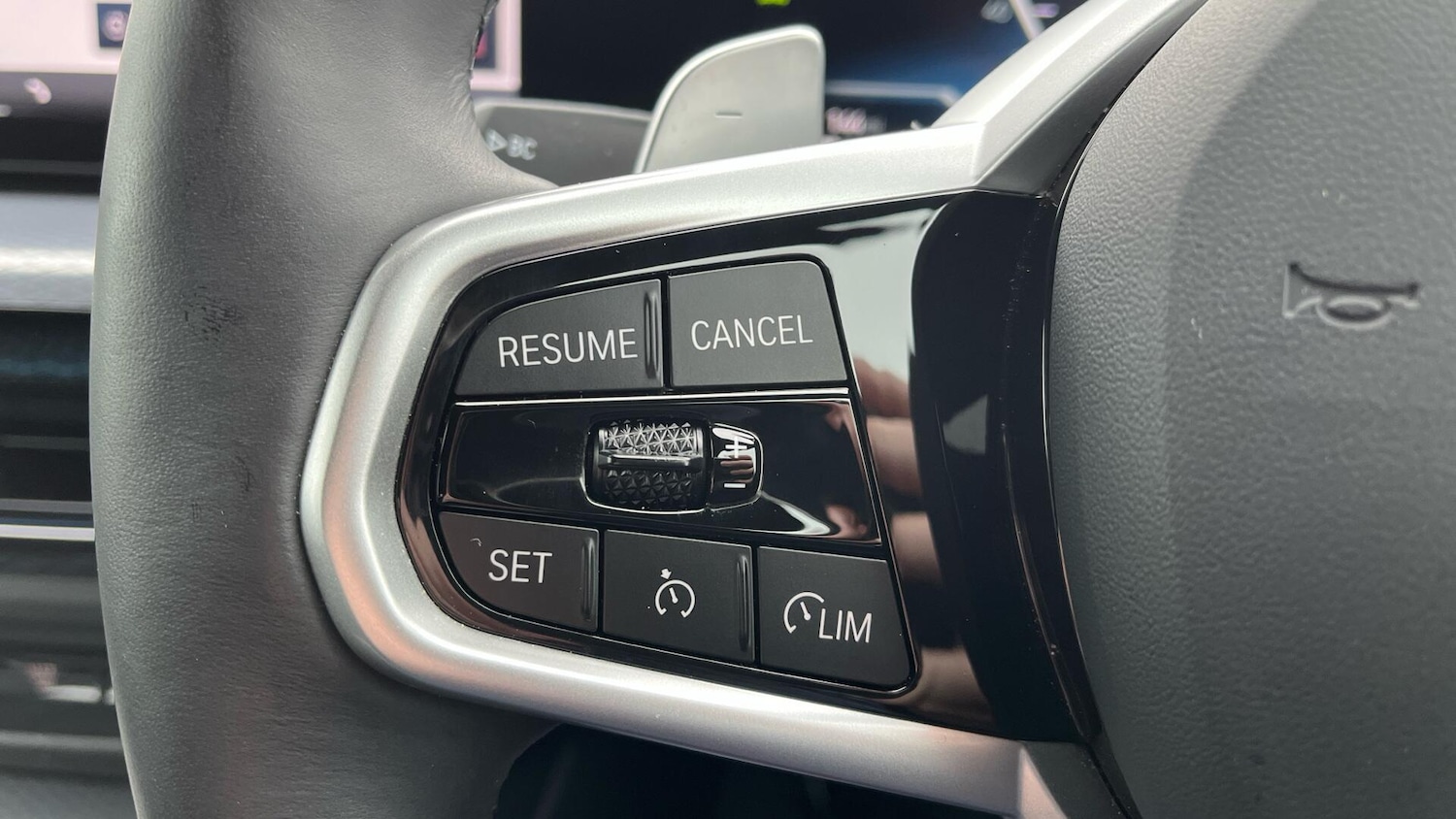 Used BMW 3 Series 2025 for sale - 77304923: Photo 17