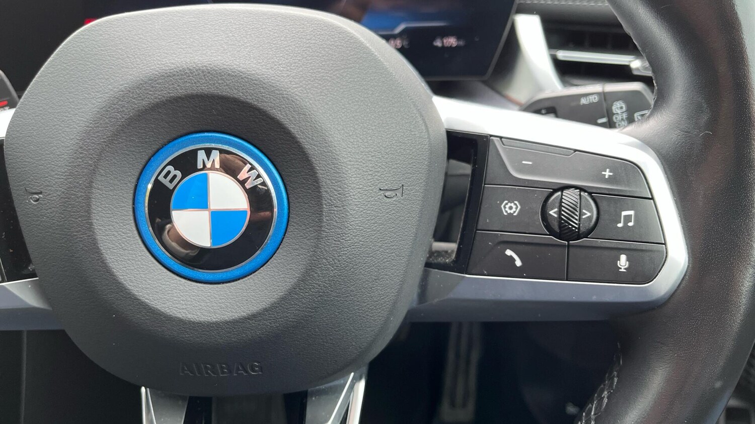 Used BMW iX1 2023 for sale - 77351441: Photo 18