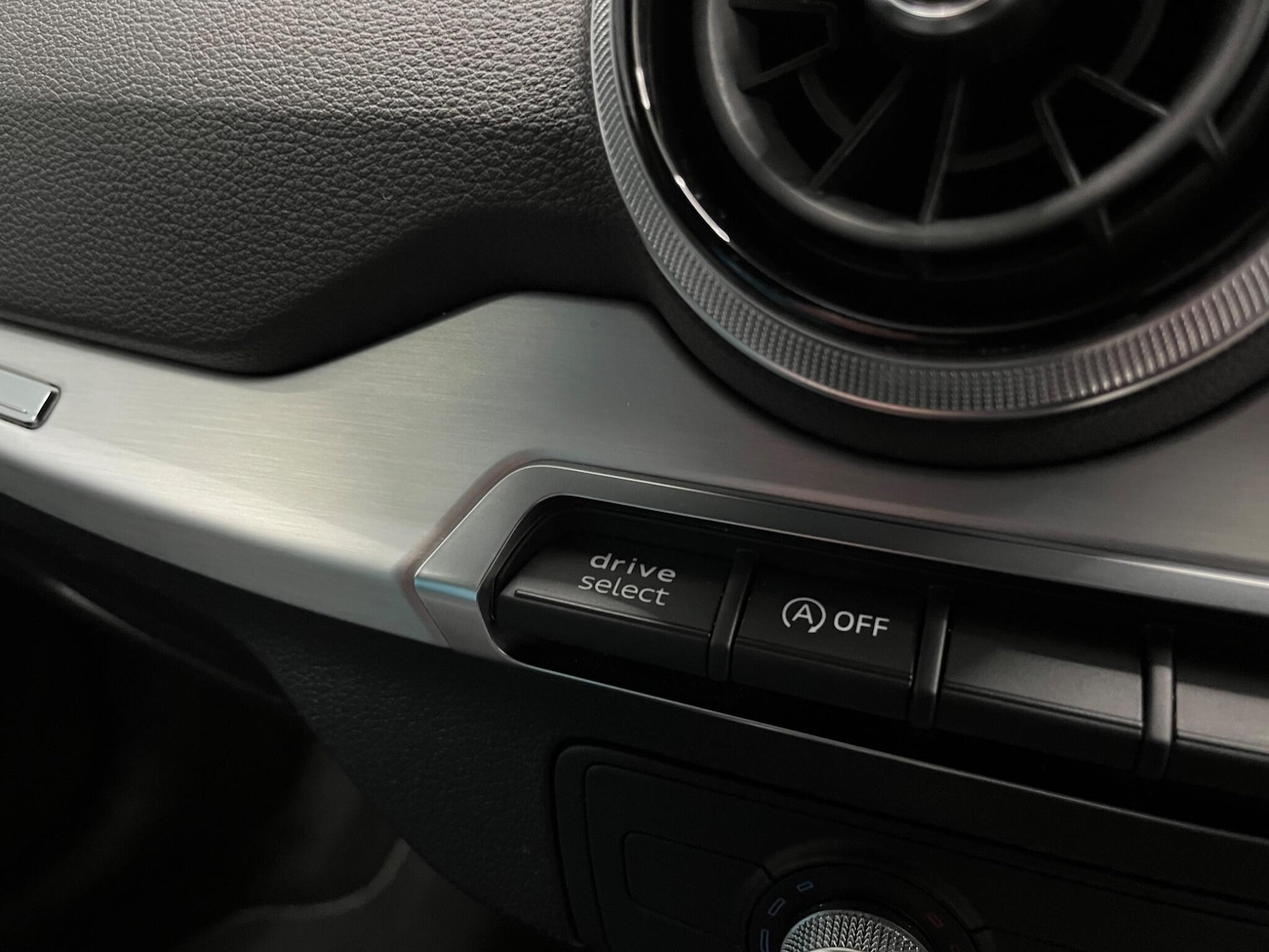 Used Audi Q2 2023 for sale - 77705146: Photo 11