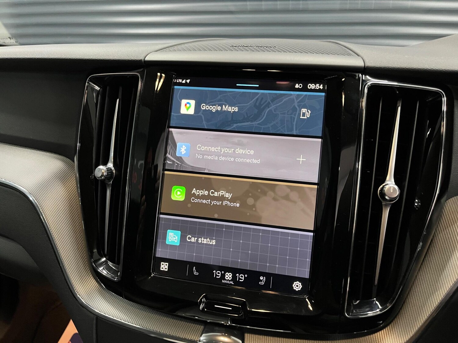 Used Volvo XC60 2024 for sale - 76013409: Photo 18