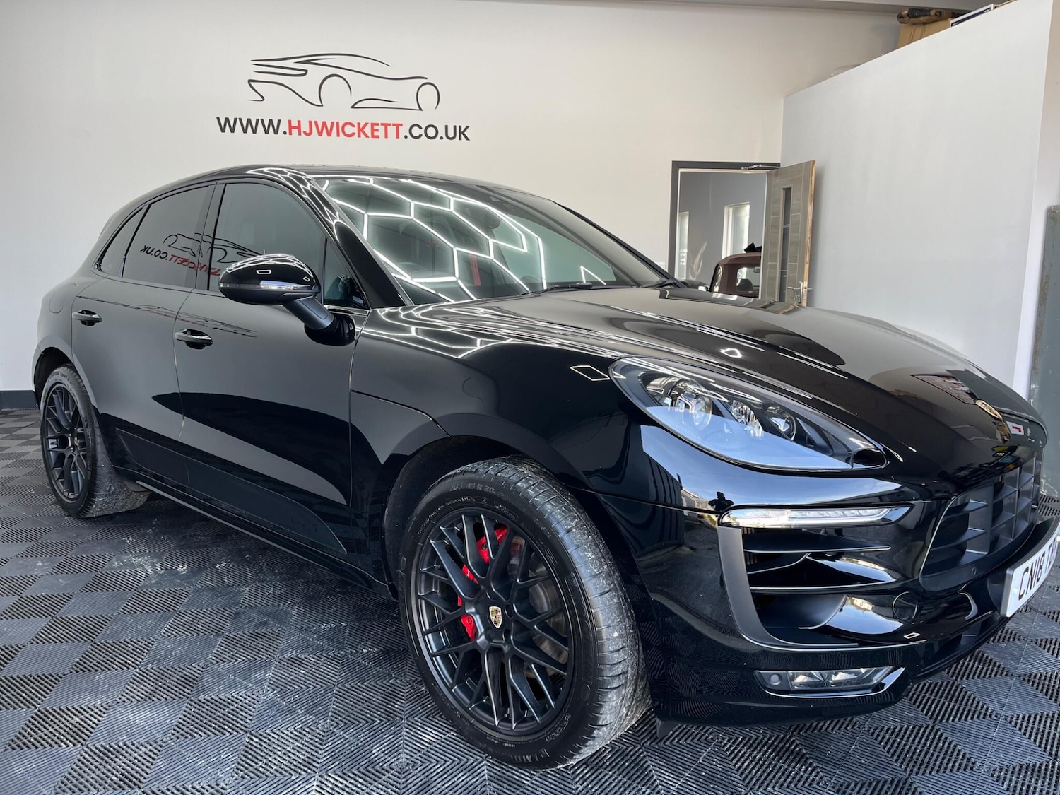 Used Porsche Macan for sale - 77156295: Photo 6