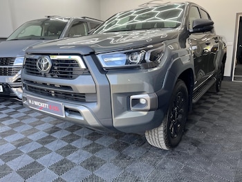 Toyota - Hilux