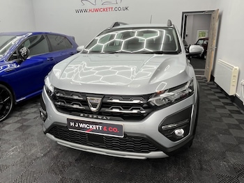2022 (22) - 1.0 TCe Prestige Euro 6 (s/s) 5dr