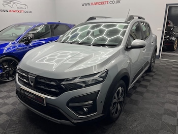 Used Dacia Sandero Stepway 2022 for sale - 76020343: Photo