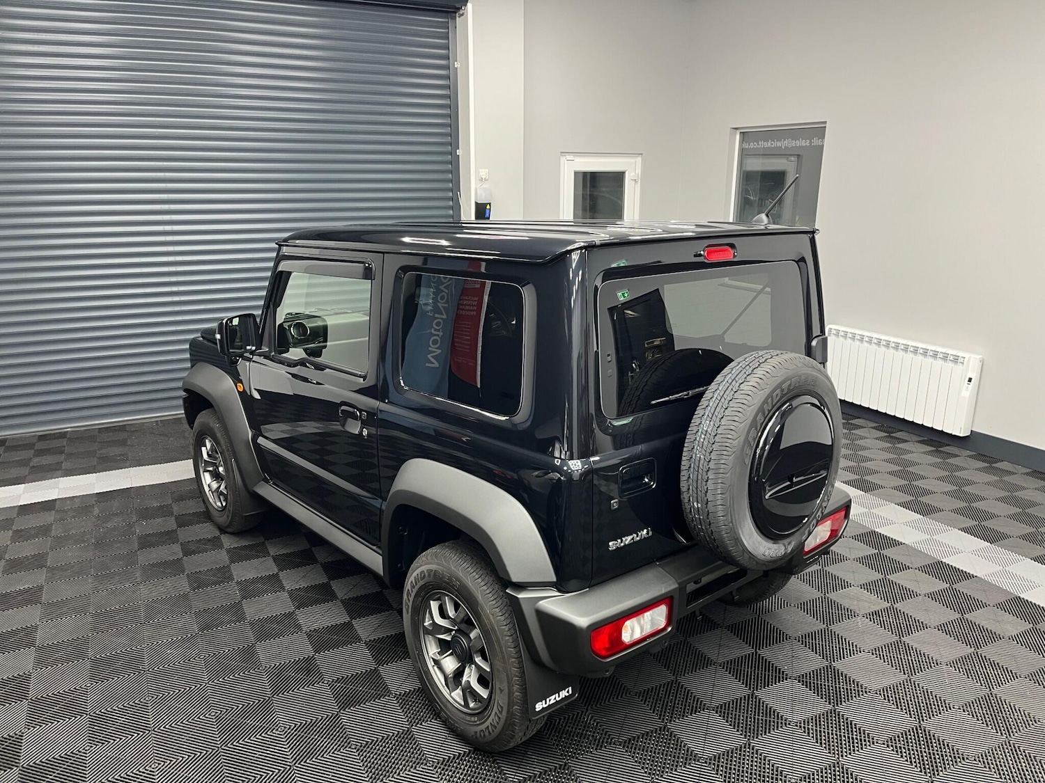 Used Suzuki Jimny for sale - 76976603: Photo 3