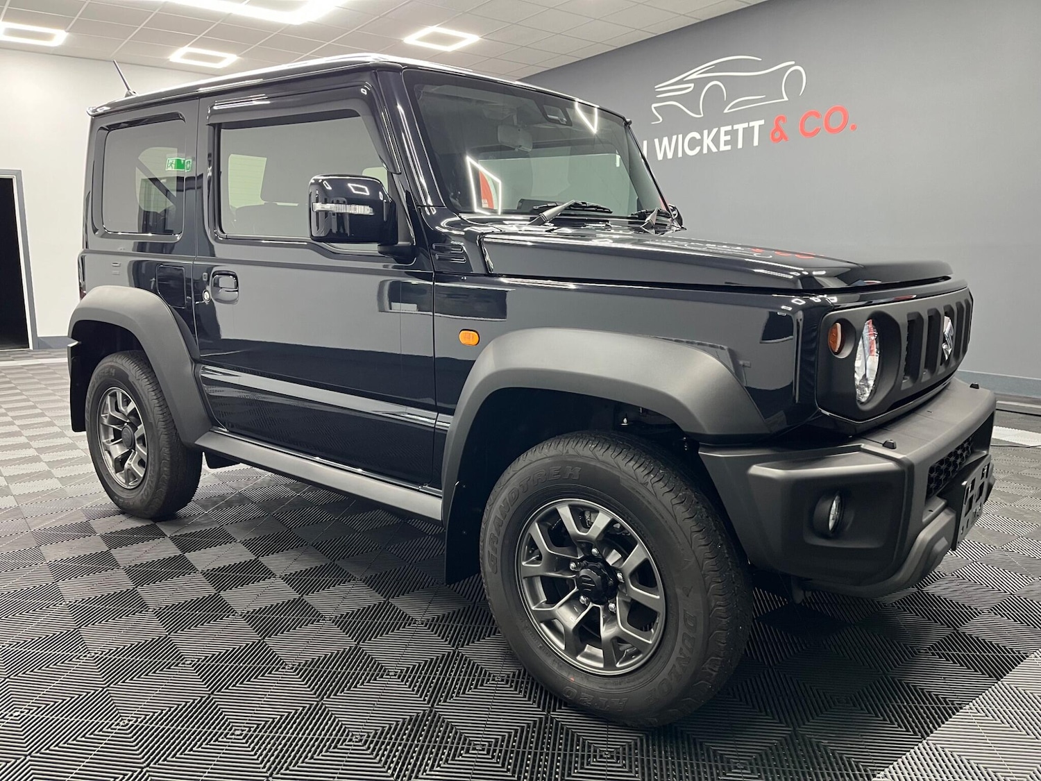Used Suzuki Jimny for sale - 76976603: Photo 5
