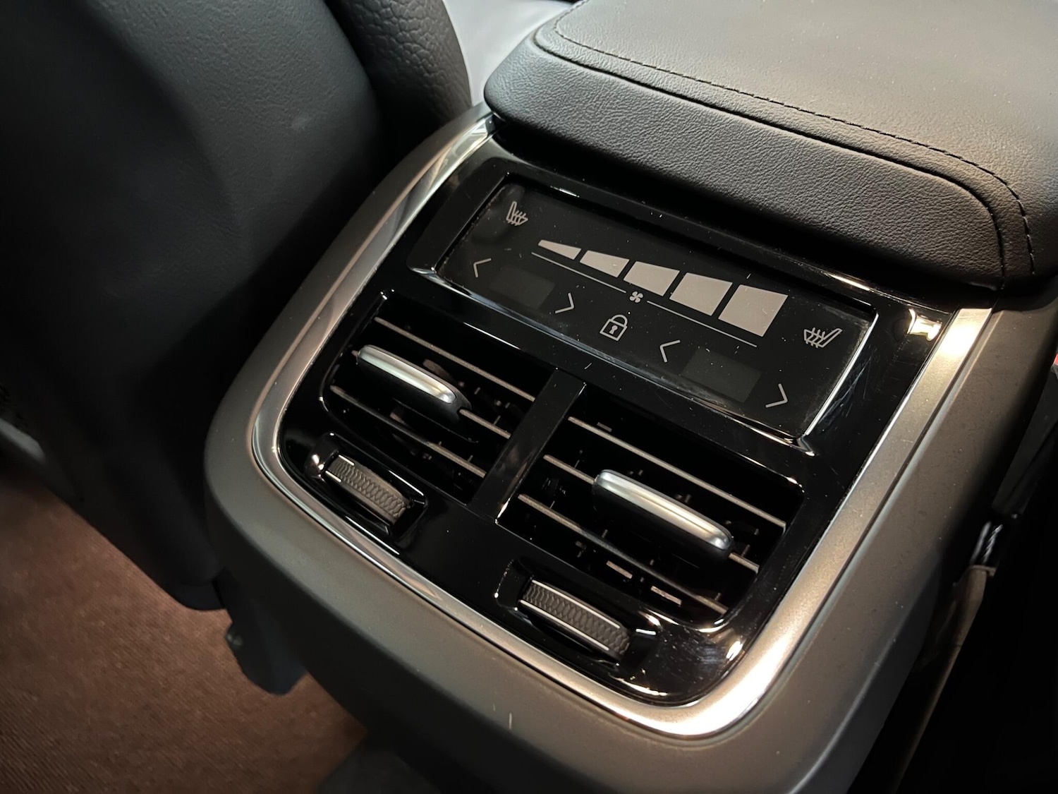 Used Volvo XC60 for sale - 76988975: Photo 22