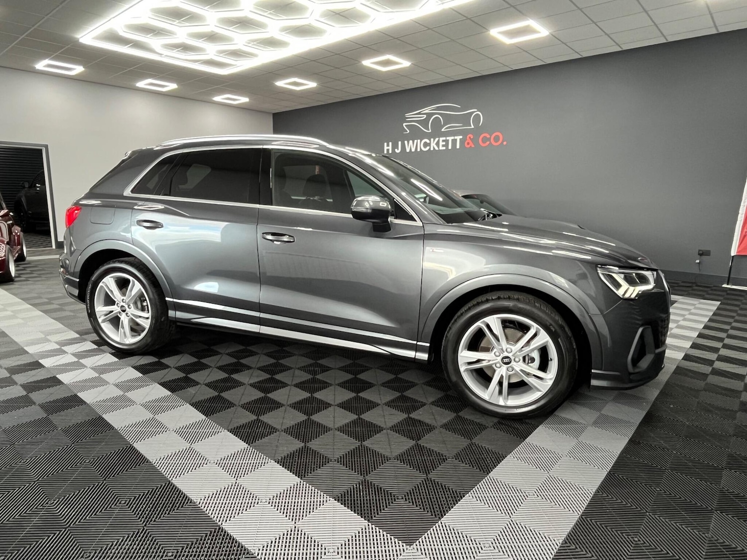 Used Audi Q3 2025 for sale - 76666800: Photo 2