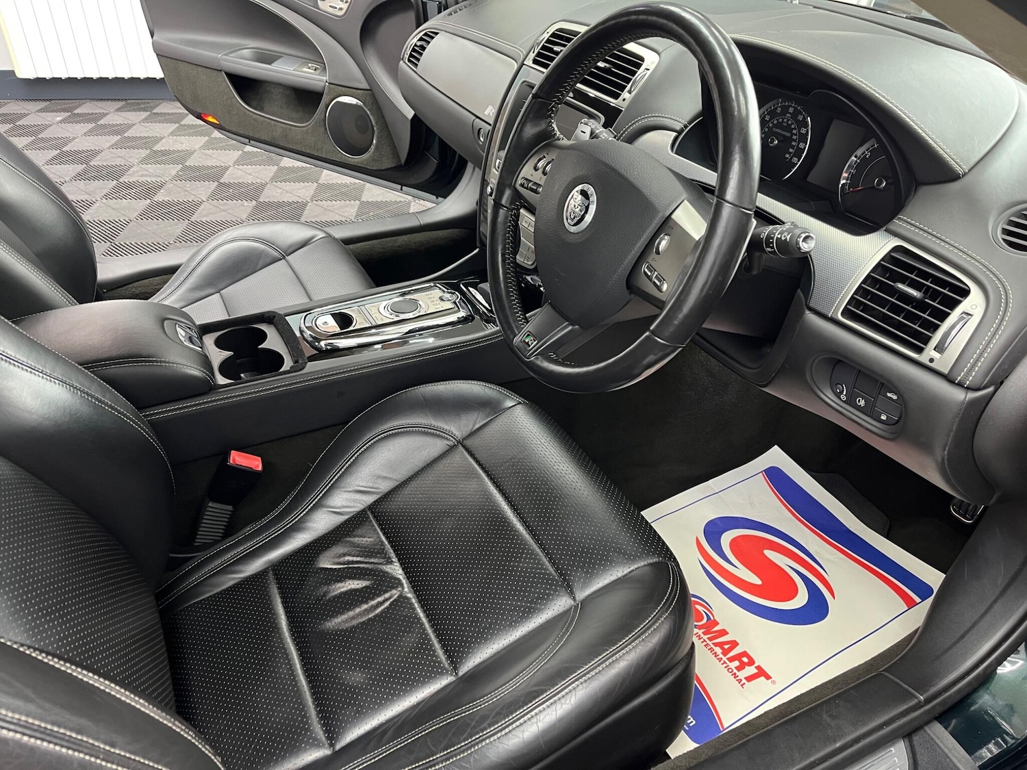 Used Jaguar XKR 2010 for sale - 76200433: Photo 22