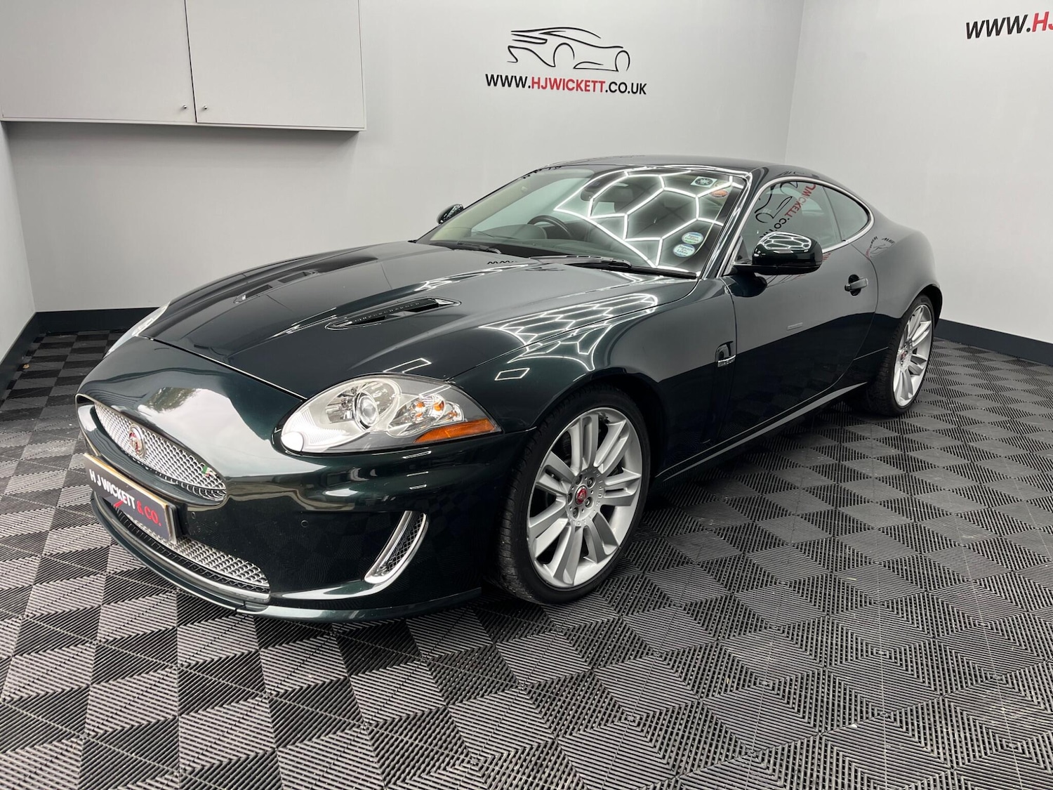 Used Jaguar XKR 2010 for sale - 76200433: Photo 7