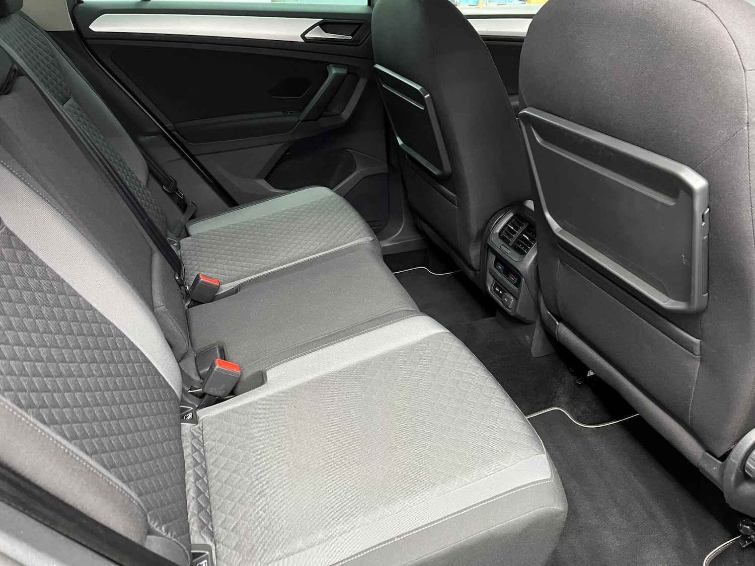 Used Volkswagen Tiguan 2019 for sale - 76824155: Photo 7