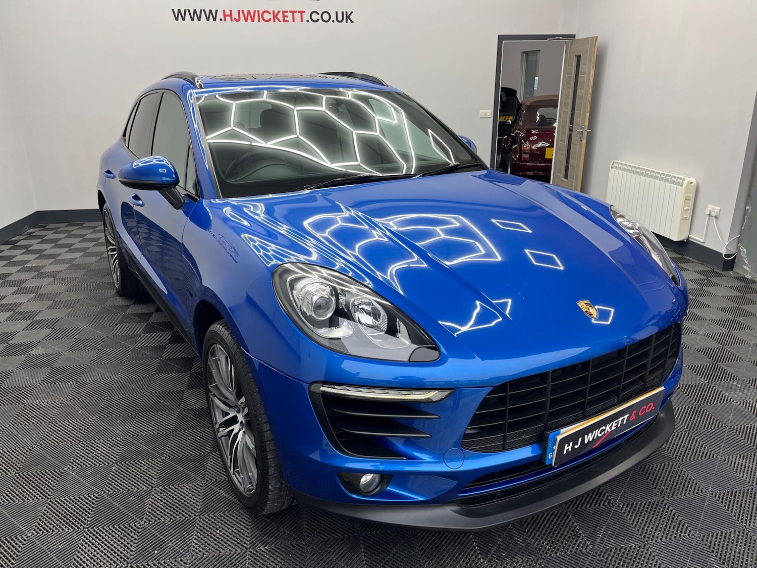Used Porsche Macan 2015 for sale - 76226991: Photo 1