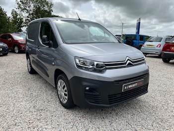 Used Citroen Berlingo 2021 for sale - 78867000: Photo