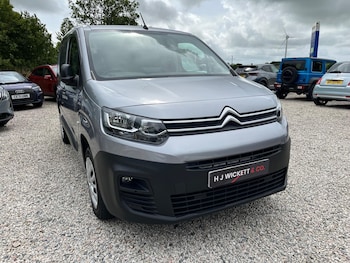Used Citroen Berlingo 2021 for sale - 78867000: Photo