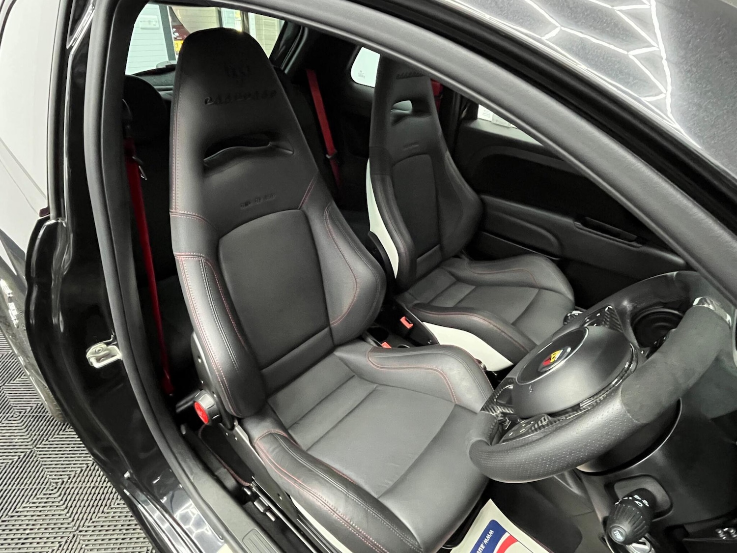 Used Abarth 695 2021 for sale - 76988977: Photo 11