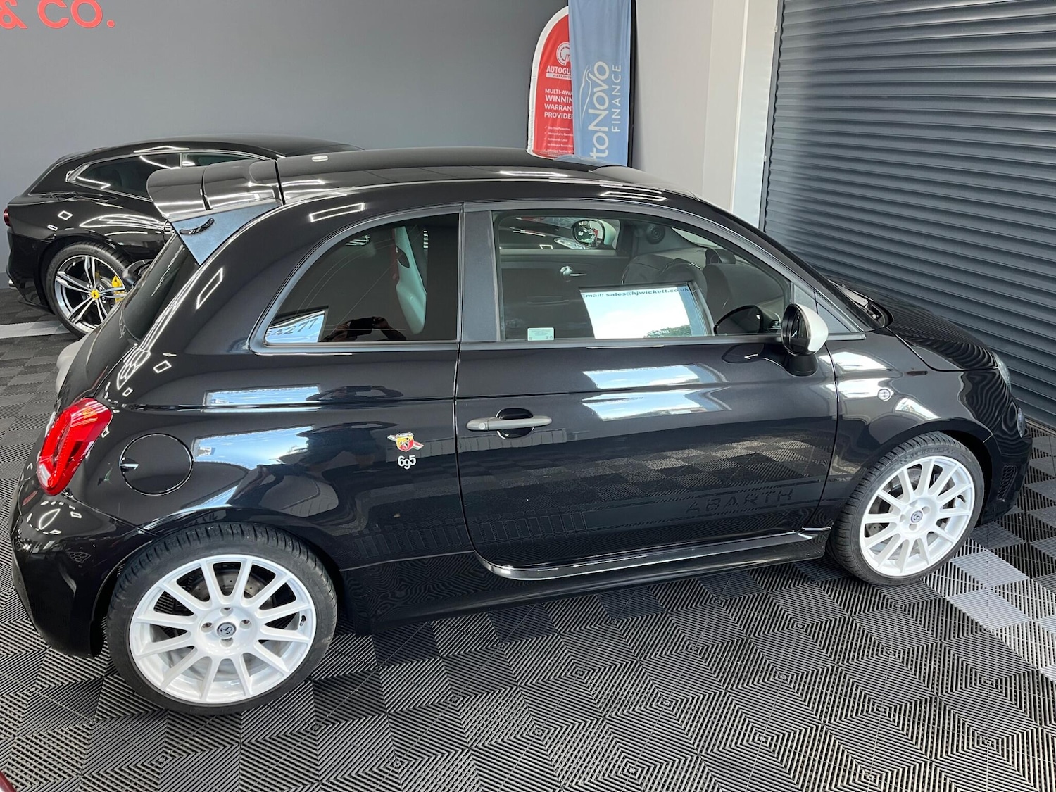 Used Abarth 695 2021 for sale - 76988977: Photo 3