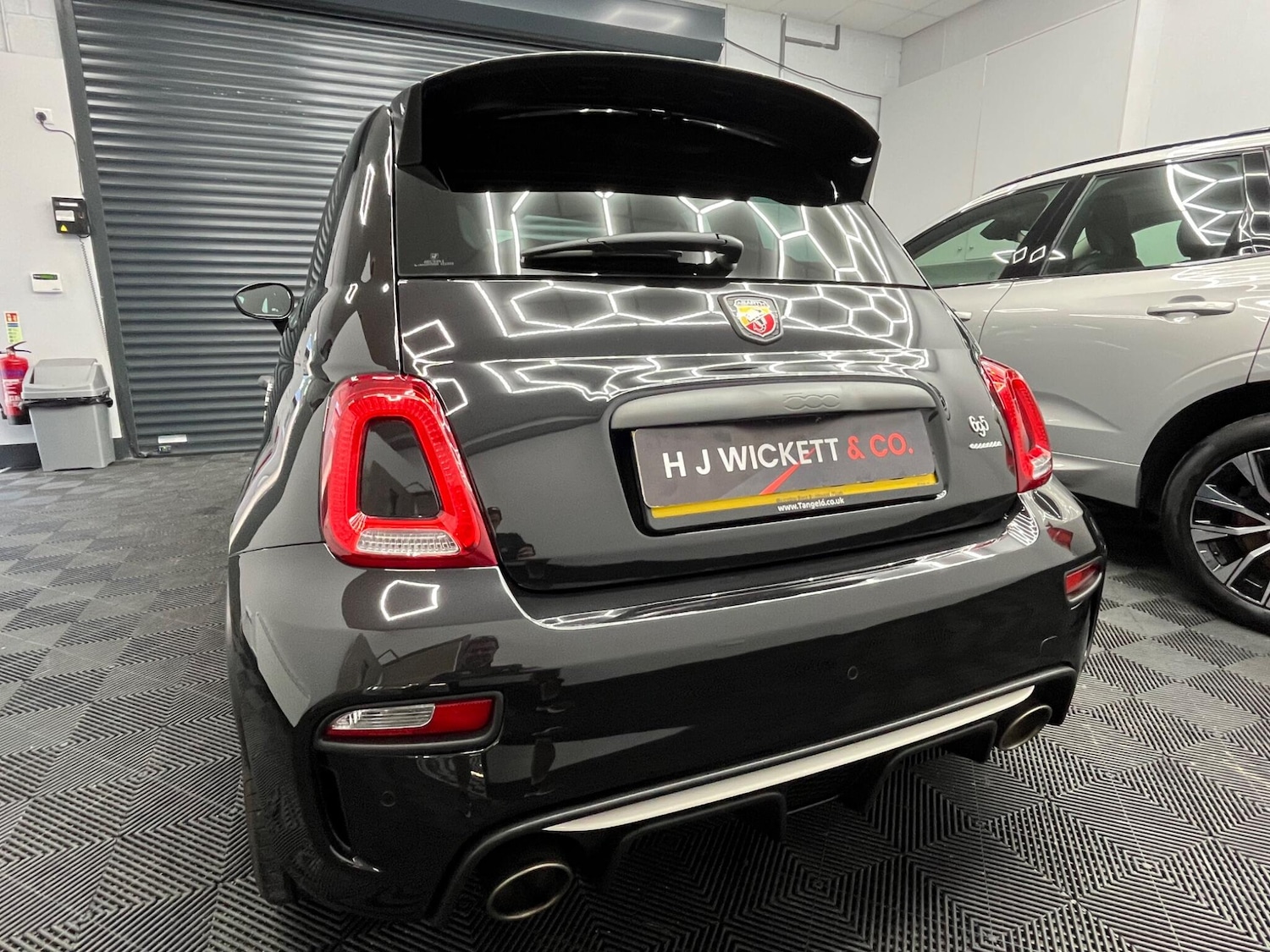 Used Abarth 695 2021 for sale - 76988977: Photo 8