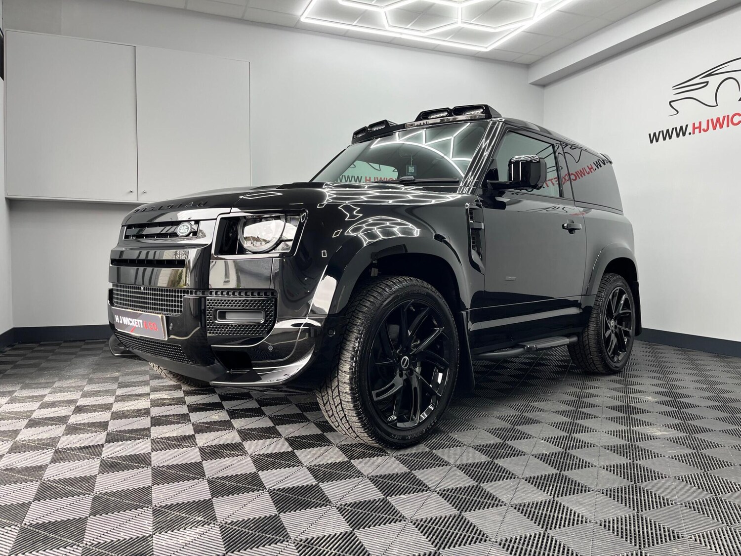 Used Land Rover Defender 2024 for sale - 78115305: Photo 11