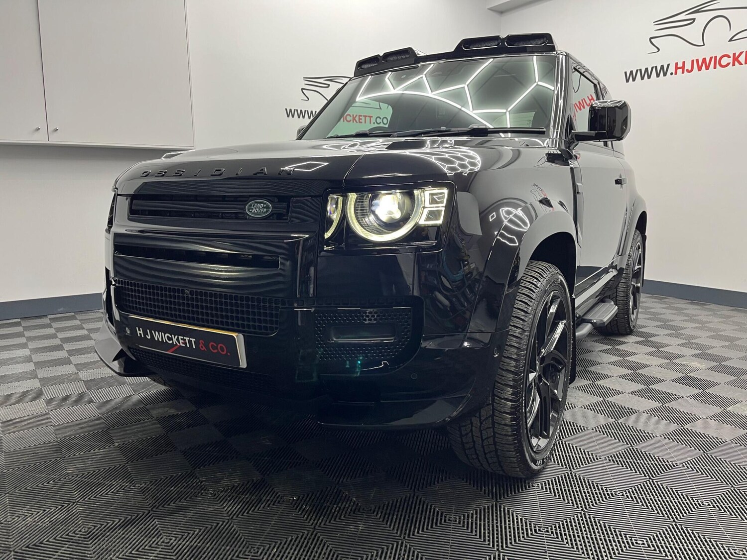 Used Land Rover Defender 2024 for sale - 78115305: Photo 14