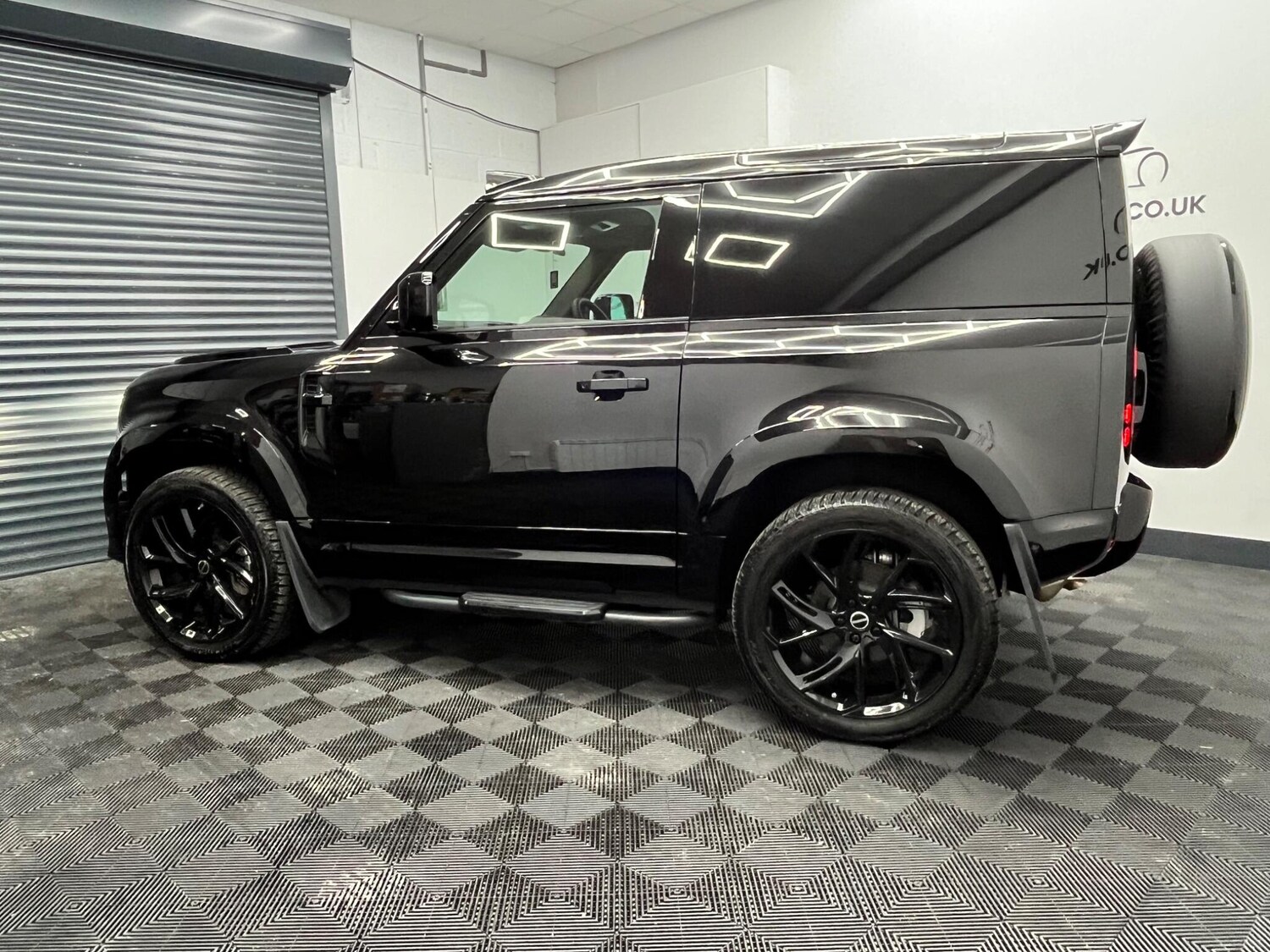 Used Land Rover Defender 2024 for sale - 78115305: Photo 16