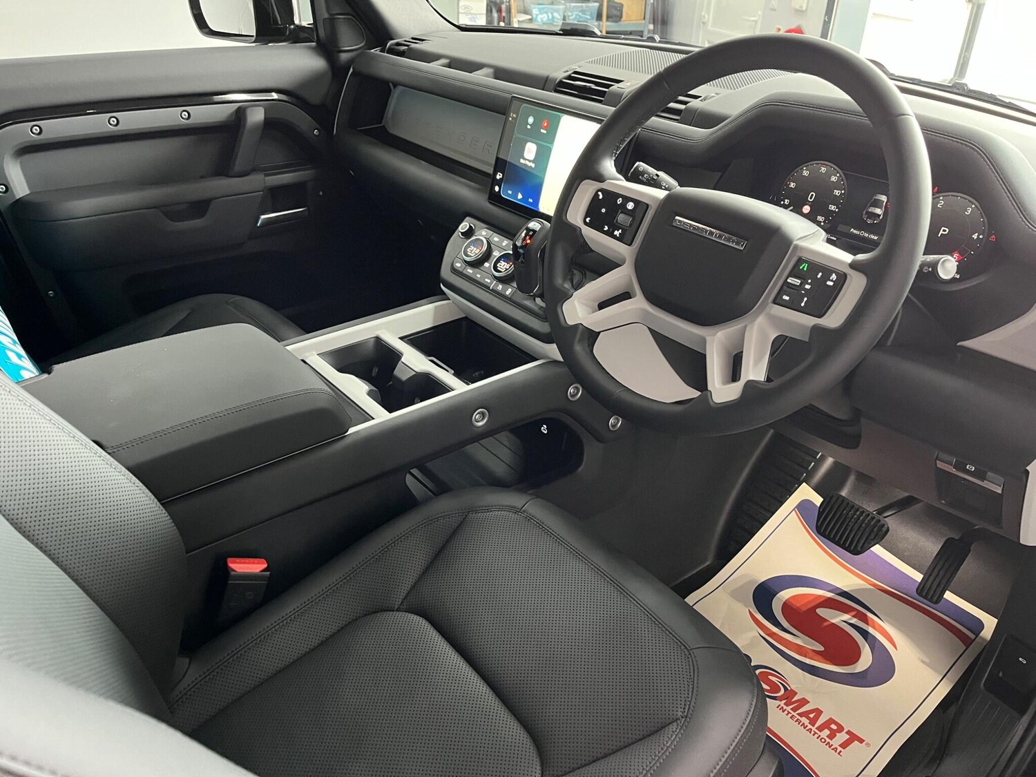 Used Land Rover Defender 2024 for sale - 78115305: Photo 20