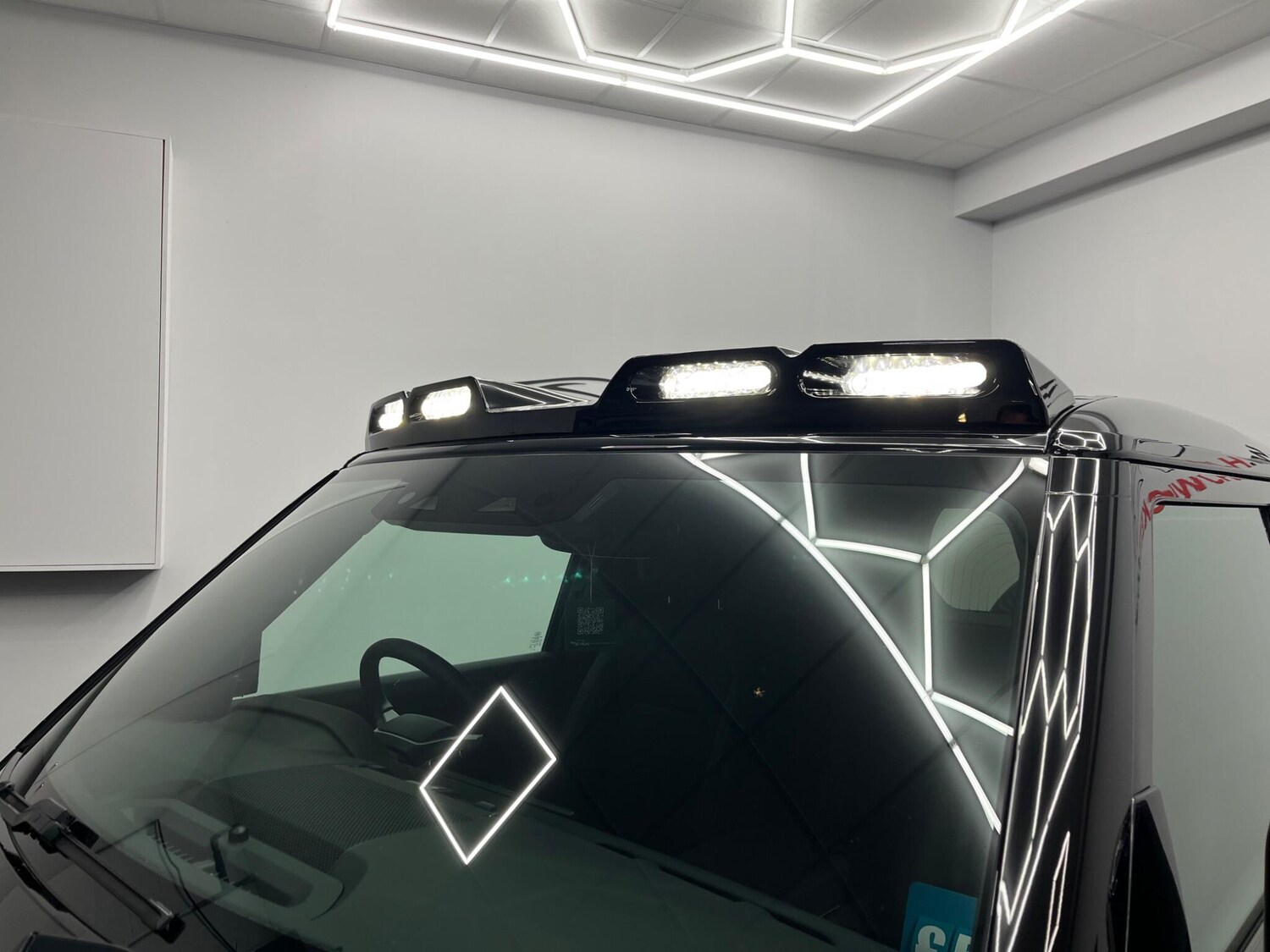 Used Land Rover Defender 2024 for sale - 78115305: Photo 30