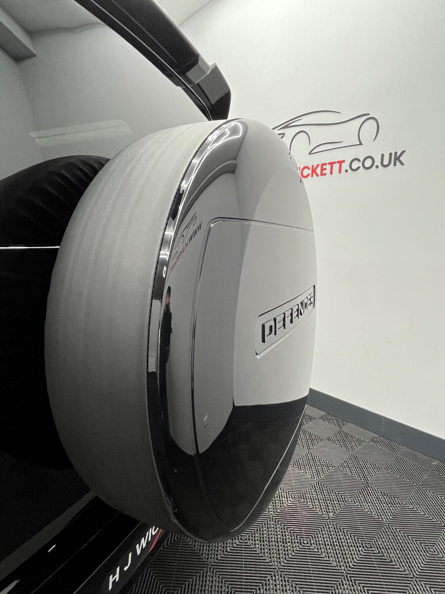 Used Land Rover Defender 2024 for sale - 78115305: Photo 33