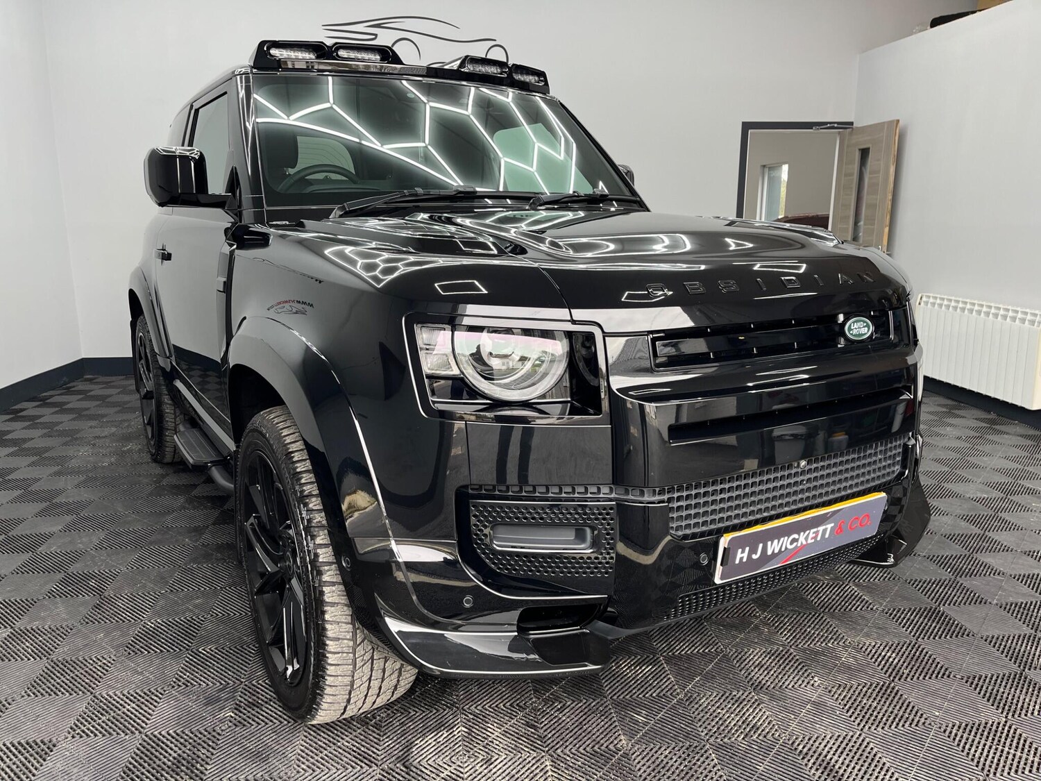 Used Land Rover Defender 2024 for sale - 78115305: Photo 8