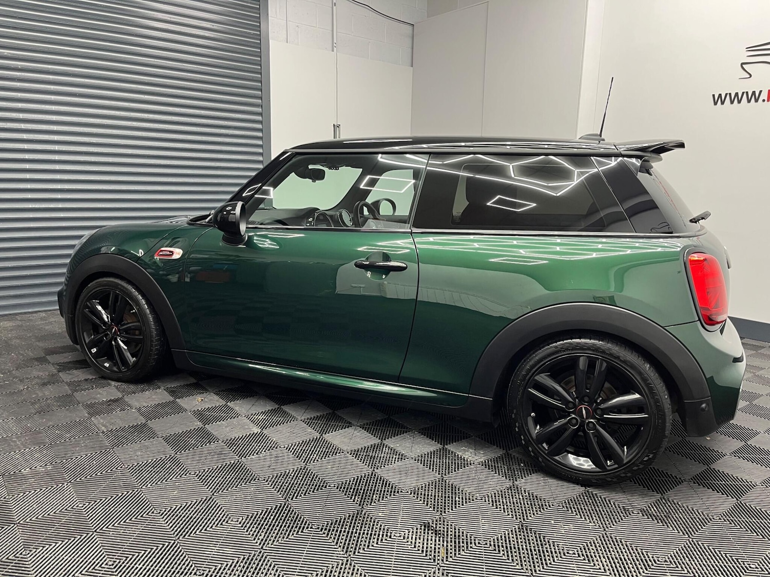 Used MINI Hatch 2018 for sale - 76781710: Photo 4