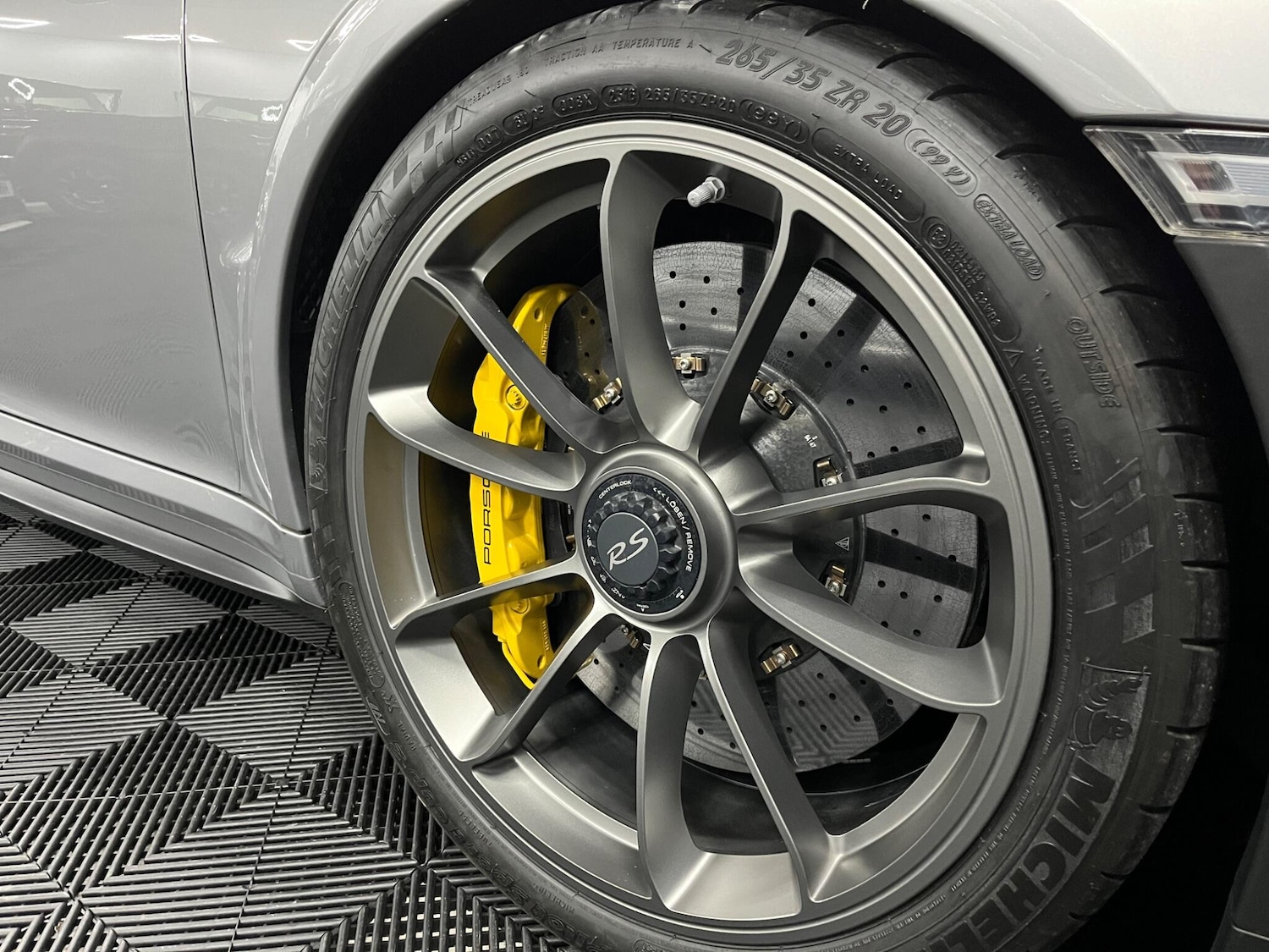 Used Porsche 911 for sale - 78148333: Photo 16