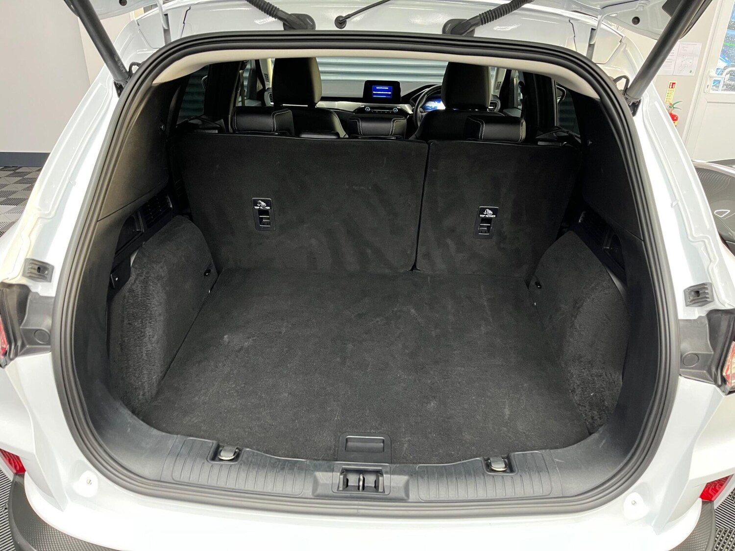 Used Ford Kuga 2023 for sale - 76432733: Photo 18