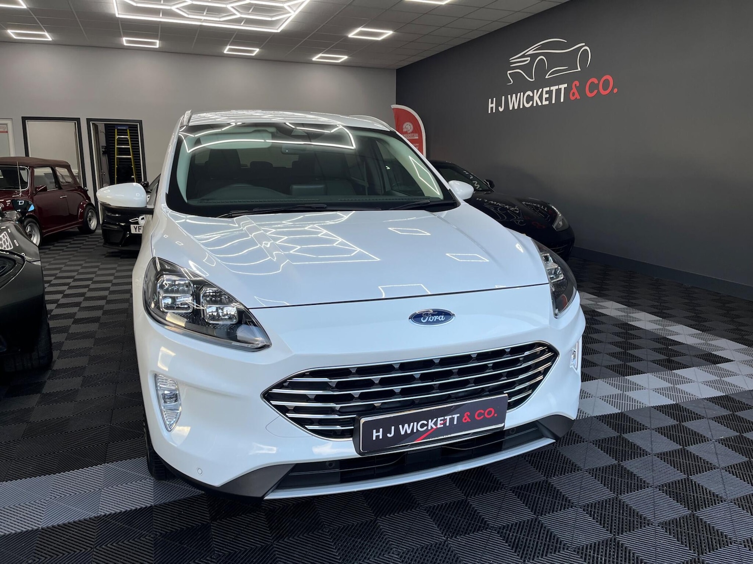 Used Ford Kuga 2023 for sale - 76432733: Photo 2