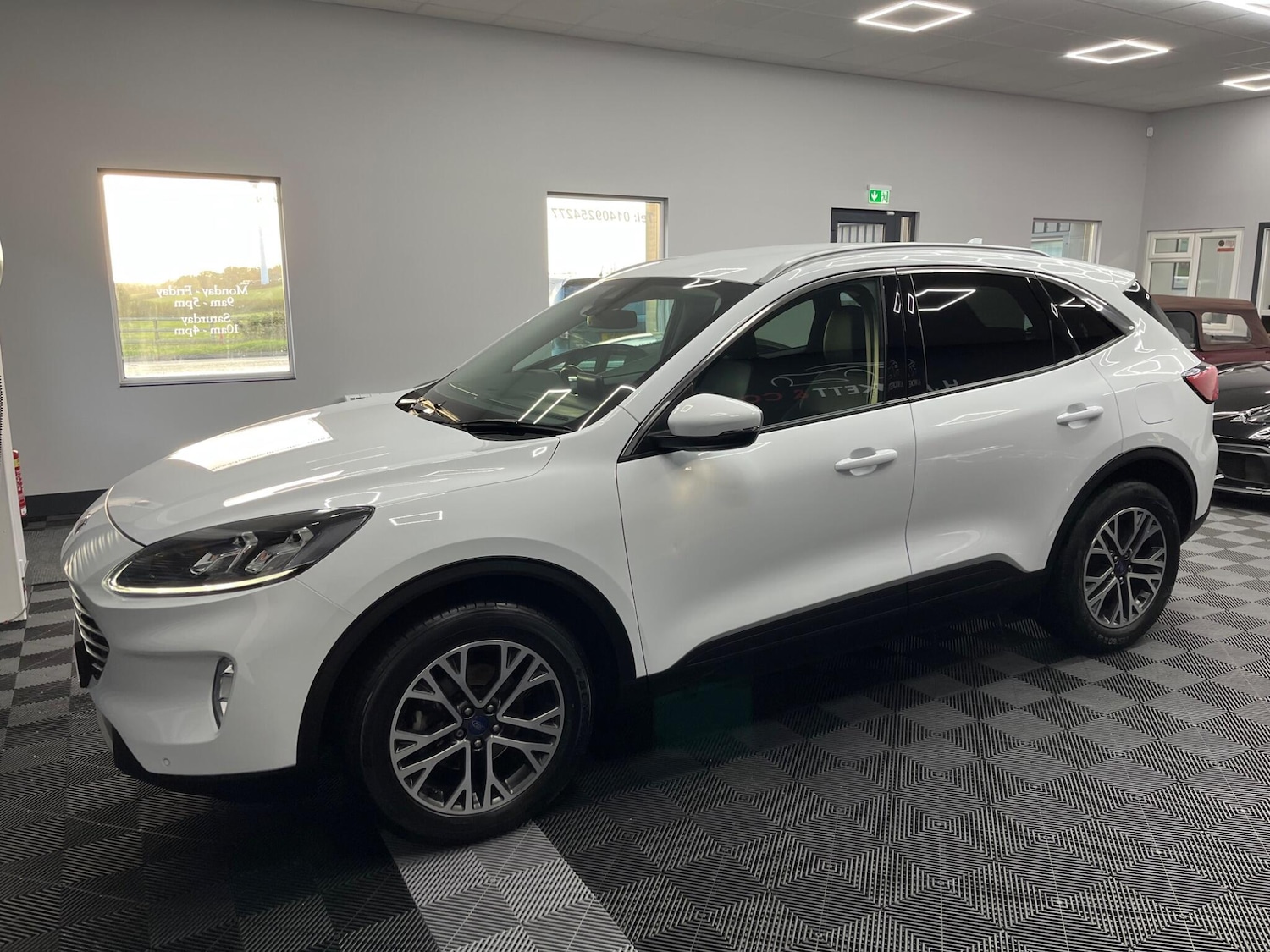 Used Ford Kuga 2023 for sale - 76432733: Photo 6