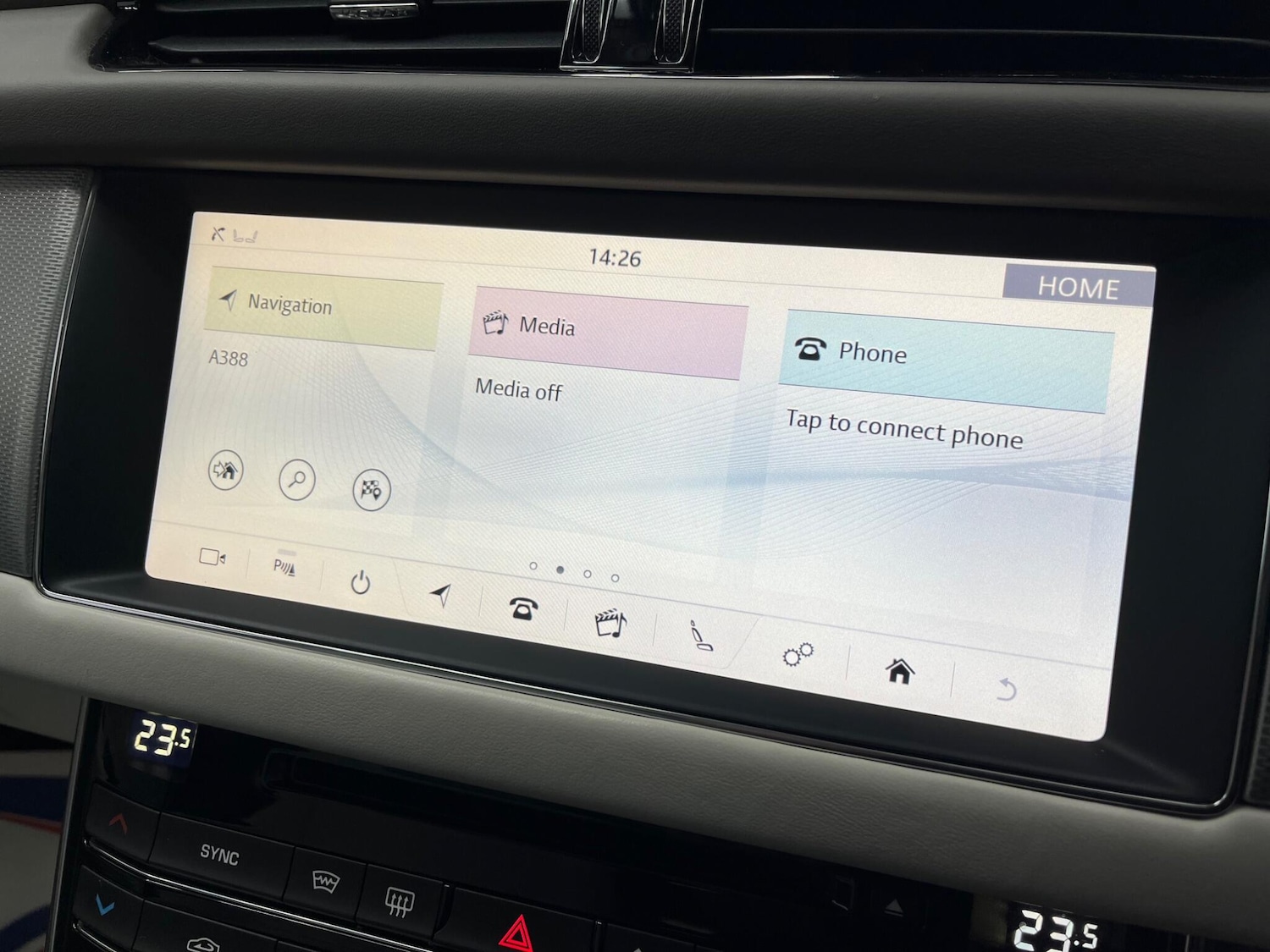 Used Jaguar XF 2018 for sale - 77067104: Photo 14