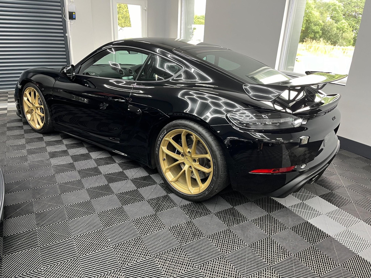 Used Porsche Cayman 2020 for sale - 76865123: Photo 13