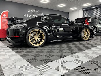 2020 (70) - 4.0 GT4 2dr